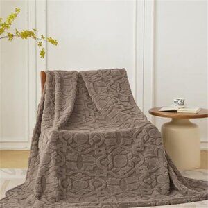 Cozy Fleece Throw Blanket Soft Lightweight 3D Jacquard Couch Bed Flannel 50x70